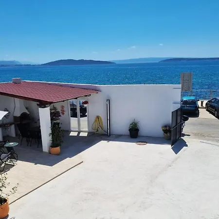 Villa House Oasis Livak
