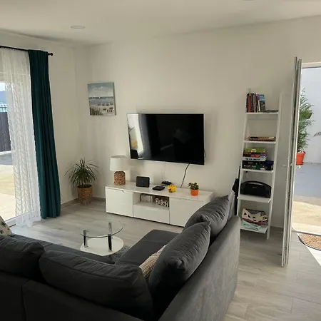 Villa House Oasis Livak Kastela
