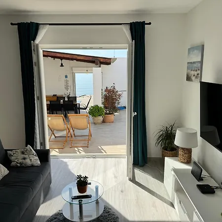 House Oasis Livak