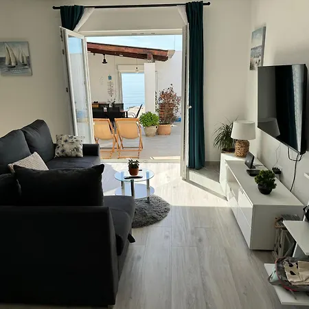 House Oasis Livak