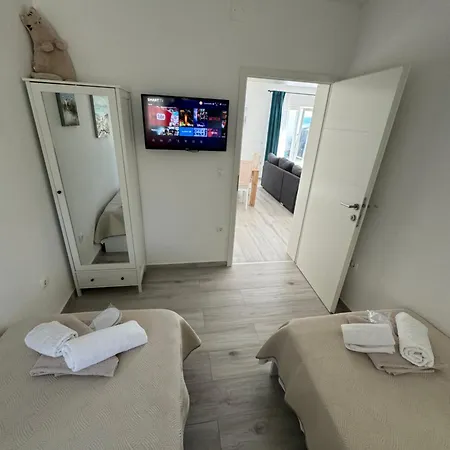 House Oasis Livak