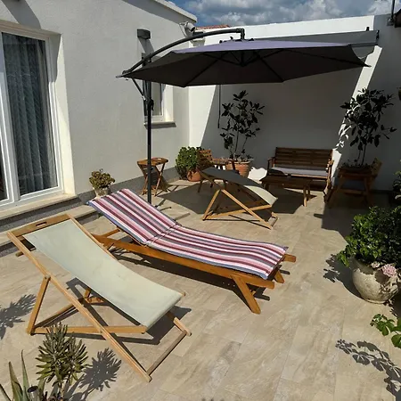 House Oasis Livak Villa *
